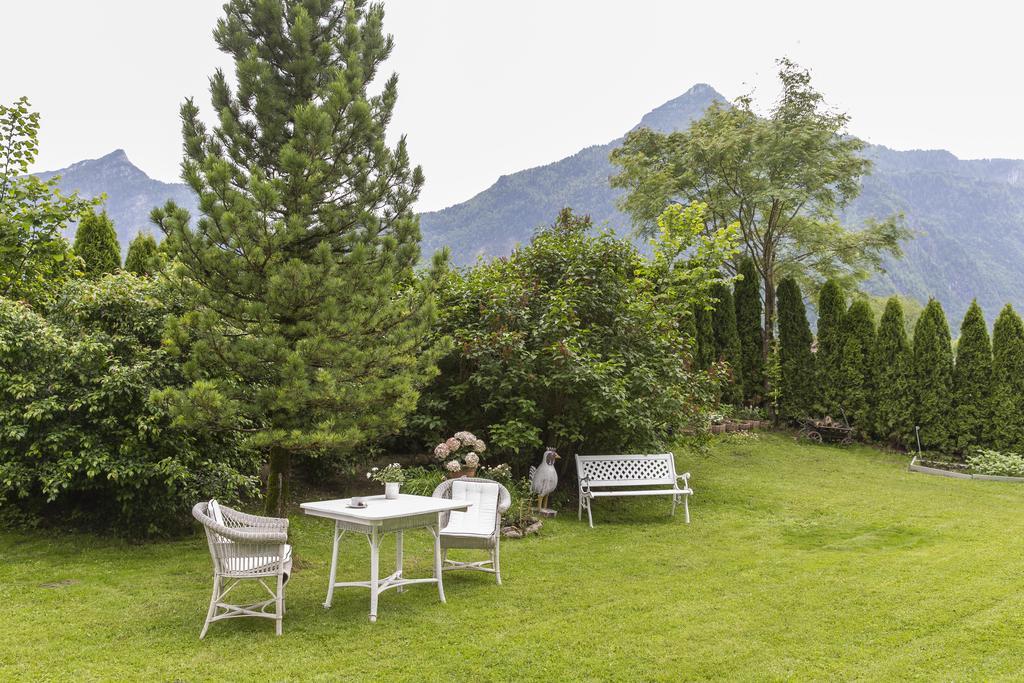 גולינג אן דר זלצאך Forest Chalet, 15 Min To Salzburg Olt Town, And Most Beautiful Lakes, Secluded Location, 1,000 Sqm Garden, Mountainview, Panorama Sauna, Bath Whirlpool, Bbq&Bikes&Sunbeds For Free, Up To 10 P מראה חיצוני תמונה